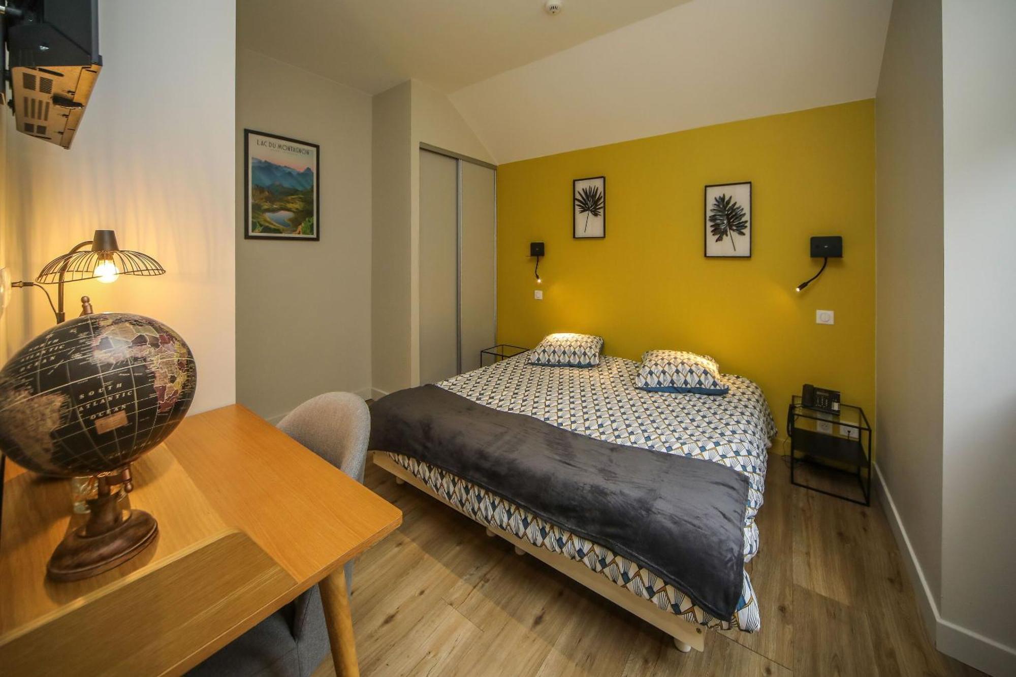 Hotel O Chiroulet Bagneres-de-Bigorre Bilik gambar
